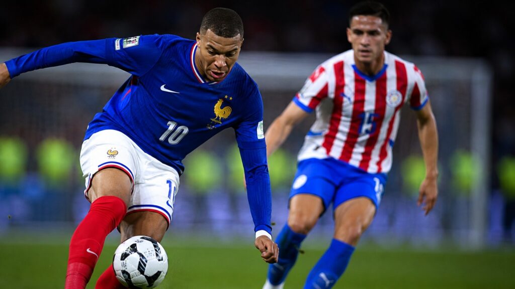France–Paraguay au Mondial 2026 se joue ce samedi 4 juillet à Philadelphie. Heure française, chaîne TV, composition probable, absences et enjeu de ce huitième de finale.